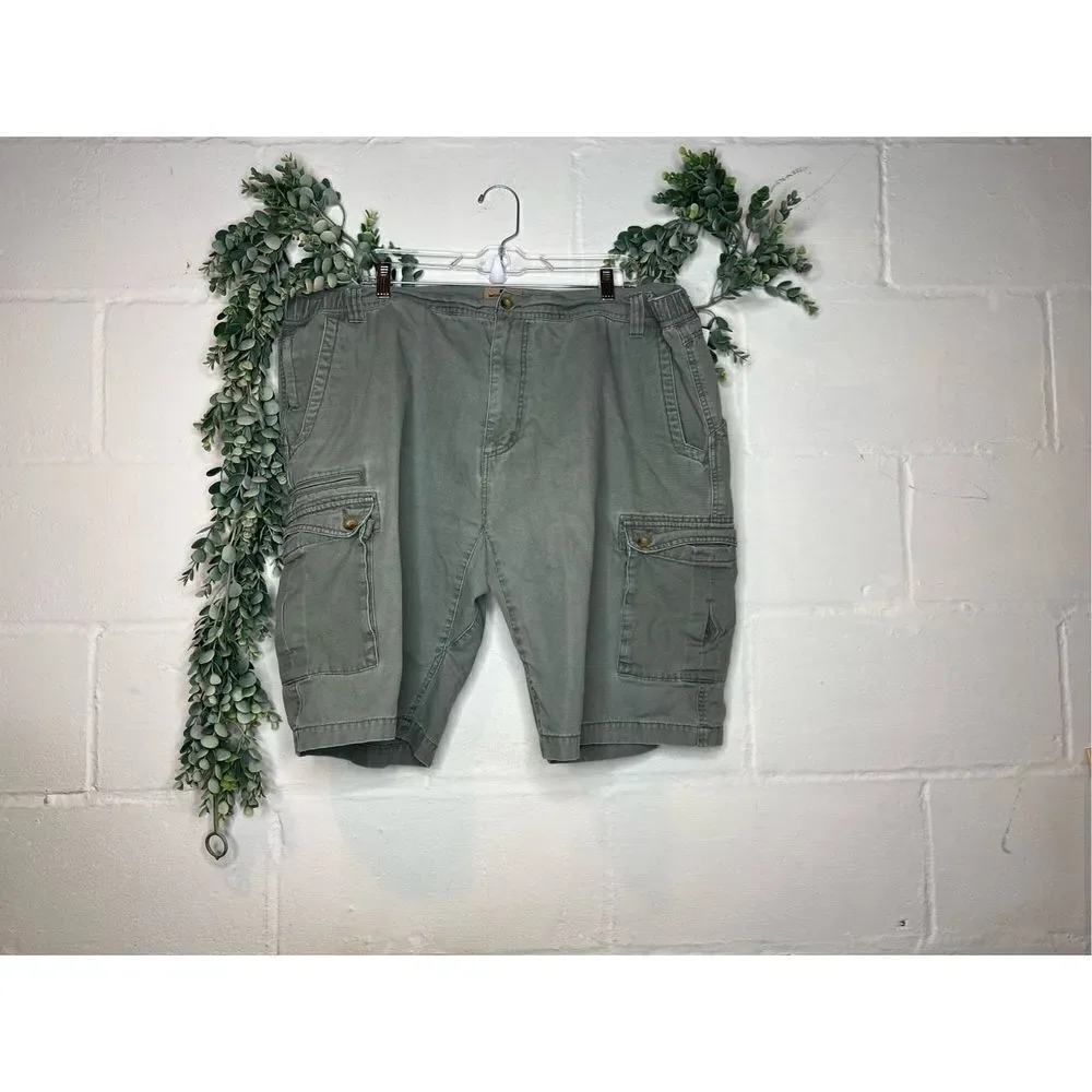 Men’s woolrich olive green cargo shorts